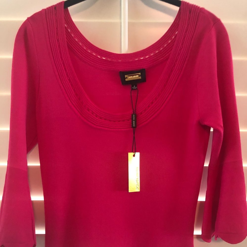 Gorgeous Alexia Admor Sweater/Top